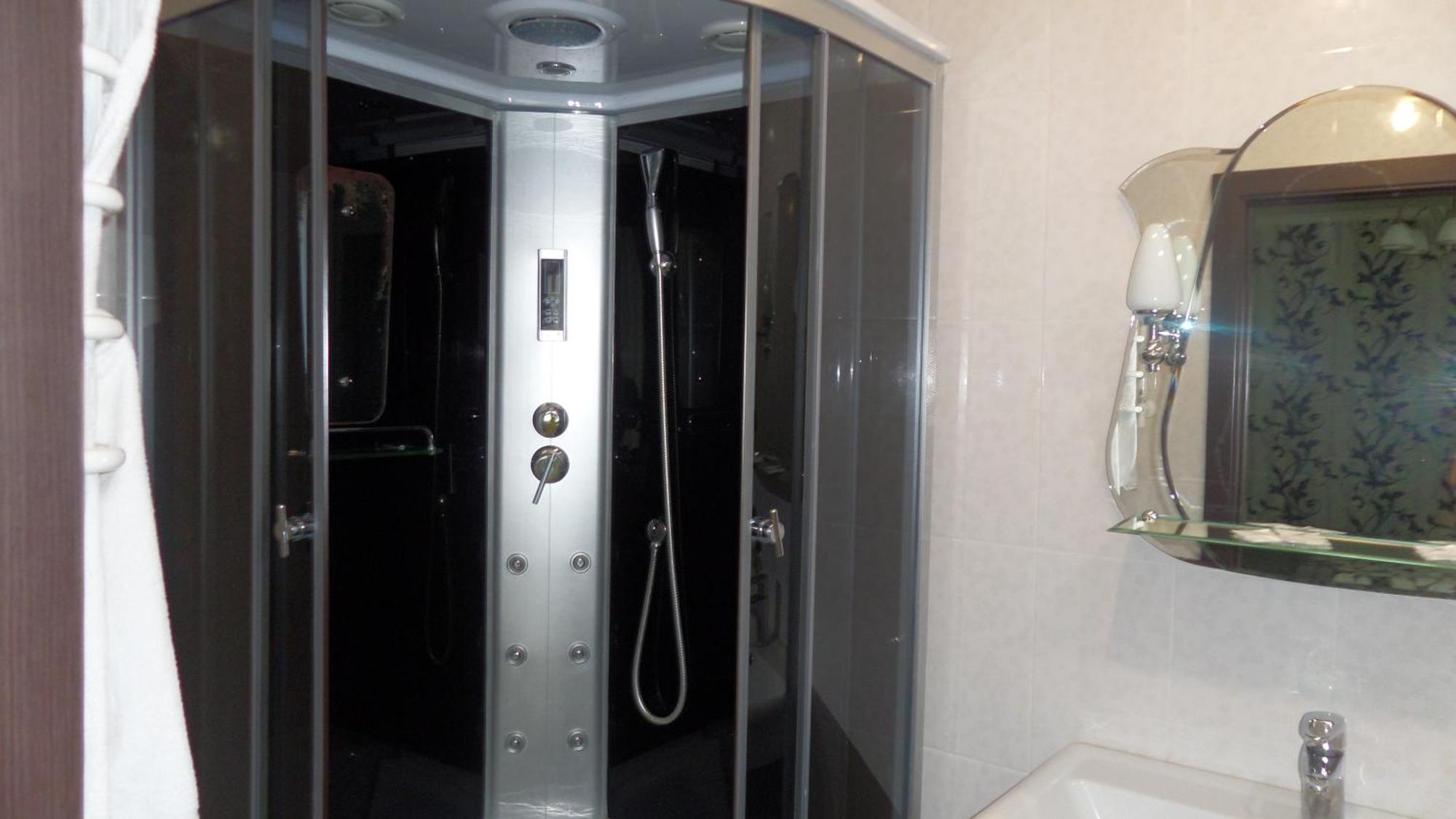 Royal Hotel Kharkiv Værelse billede