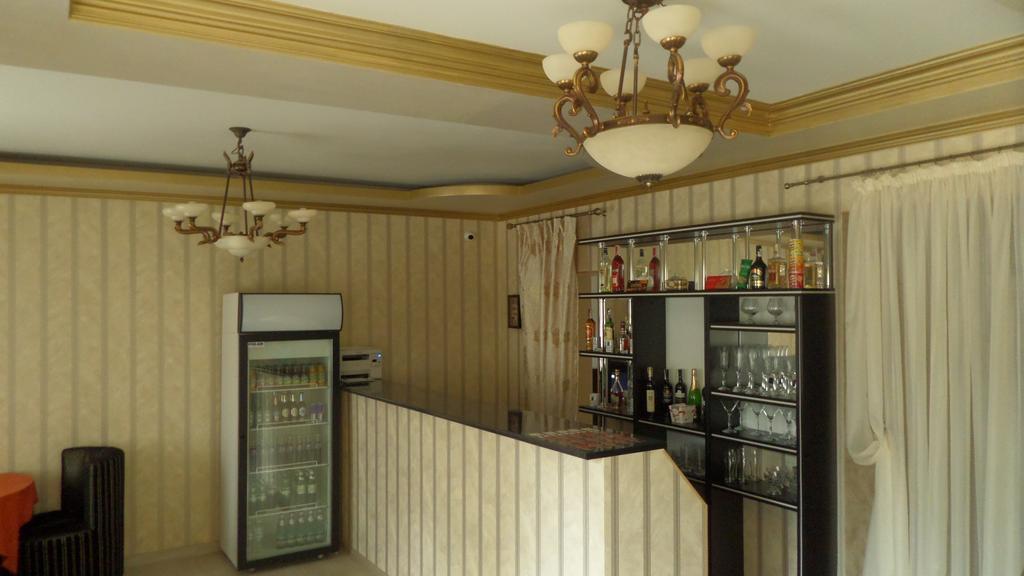 Royal Hotel Kharkiv Eksteriør billede