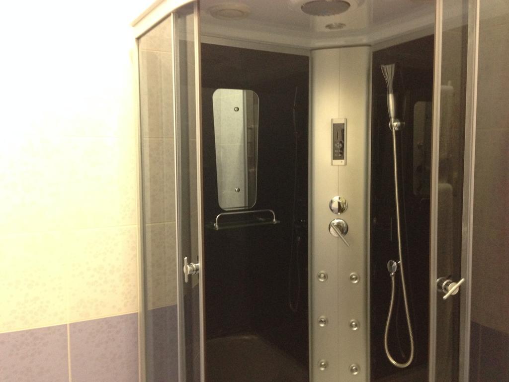 Royal Hotel Kharkiv Eksteriør billede